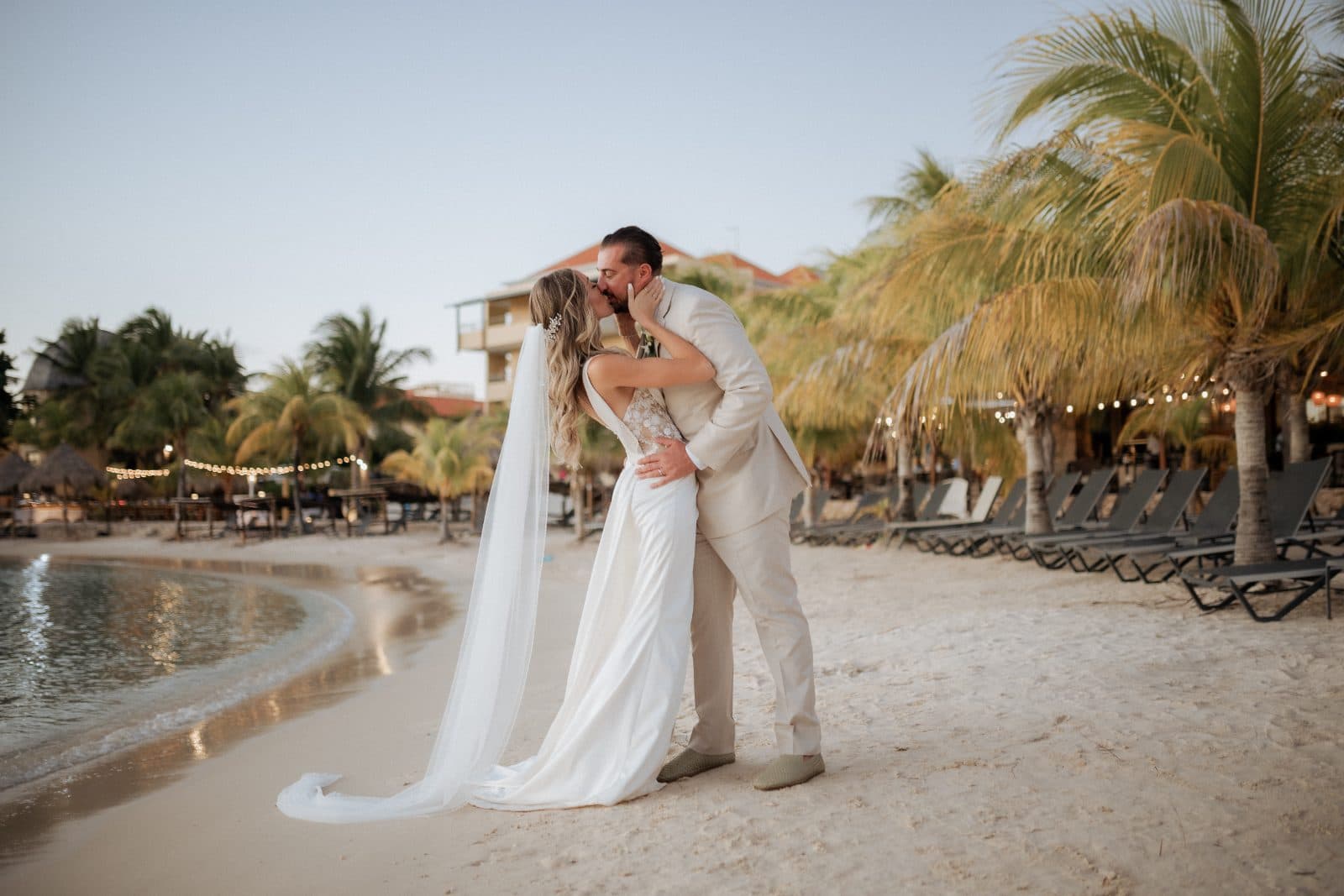 Erica & Derek wedding in Avila Beach Hotel, Curaçao